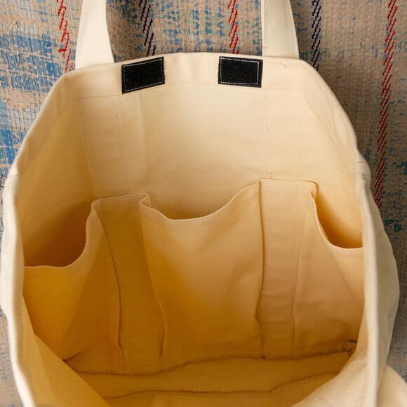 Upcycled carhartt tote bag - Picture 6 of 6